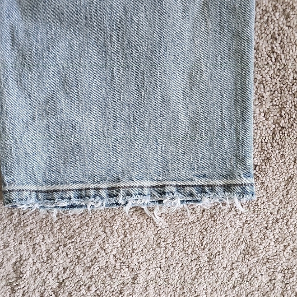 Kensie Light Wash Straight Leg Jeans - Picture 5 of 12